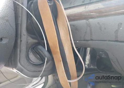 2007 Ford Crown Victoria Standard z USA, uszkodzony, nr VIN 2FAFP73V87X116862